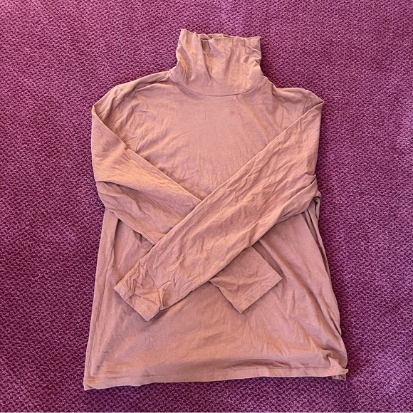 ♥️Host Pick♥️ J Crew orange turtleneck size xl - Picture 4 of 4